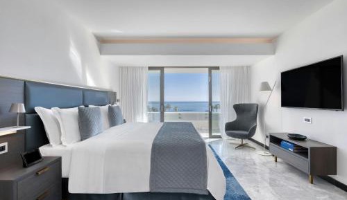 Lifestyle Suite, 1 Bedroom Suite, 1 King, Sea view, Poolside (Adults Friendly 12+)