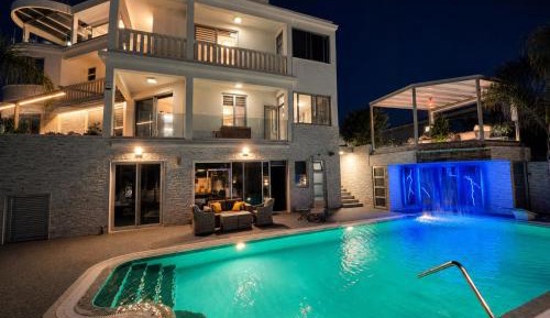 Deluxe Villa