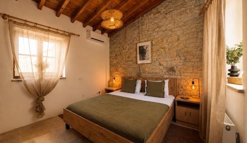 Suite with Garden View