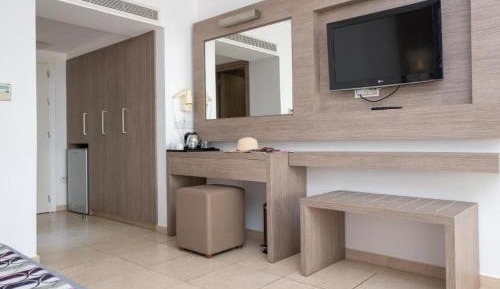 One Bedroom Suites