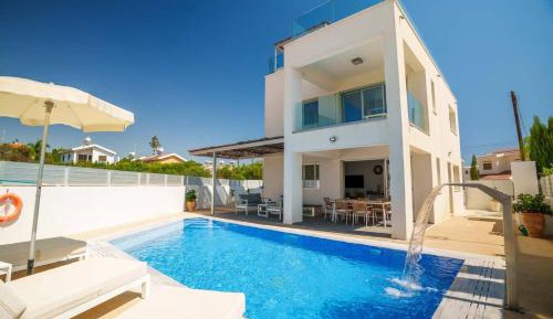 Villa with Sea View