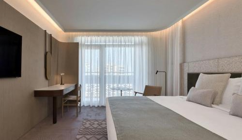 Comfort King Poolside, Guest room, Balcony