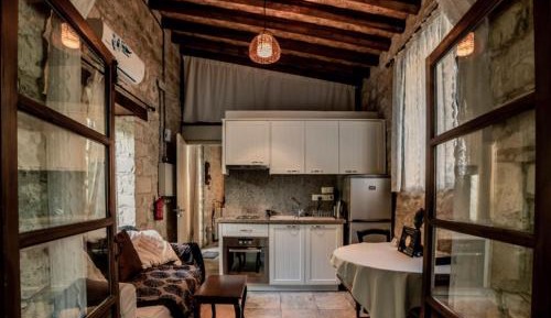 Family One-Bedroom Apartment