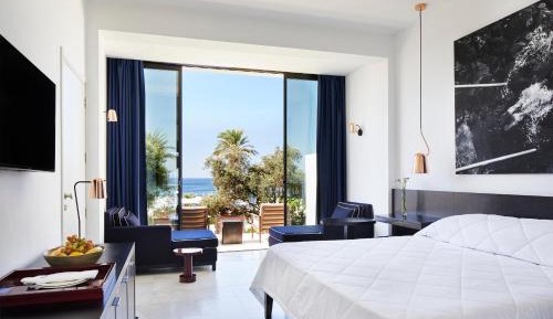 Connecting Terrace Sea View Room
