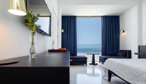 Connecting Superior Sea View Room