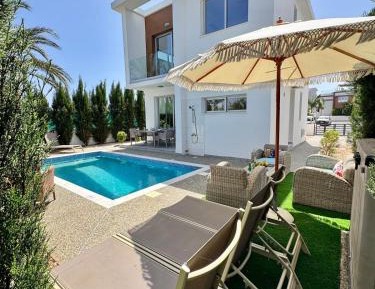 Villa with Private Pool