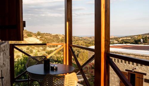 Deluxe Double or Twin Room with Balcony