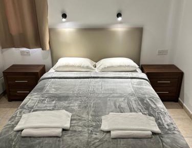 Two-Bedroom Apartment with Inland View 