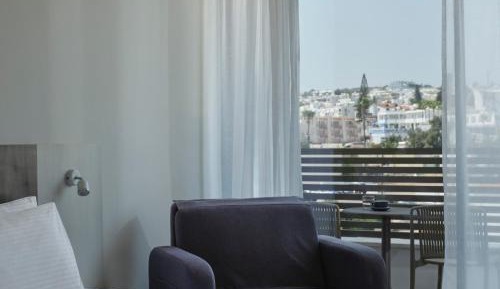 Deluxe Double Room Inland View