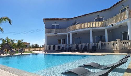 Villa with Sea View