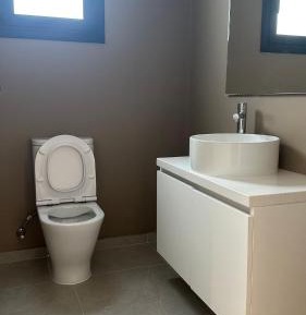 Two-Bedroom Penthouse Apartment with Whirlpool