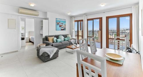 Two-Bedroom Apartment with Balcony and Sea View