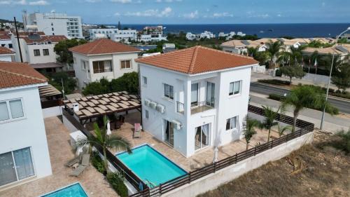 Three Bedroom Villa with Private Pool