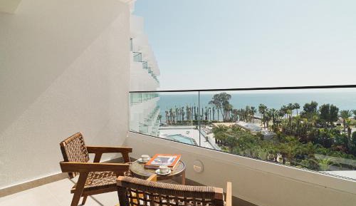 Executive Junior Suite with Sea View 