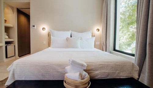 Junior Suite with Balcony