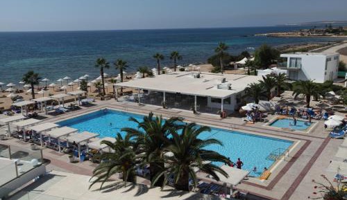 Double or Twin Room with Front Sea View
