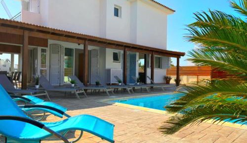 Villa with Private Pool