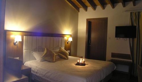 Suite with Fireplace