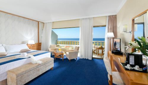 Junior Suite Land View