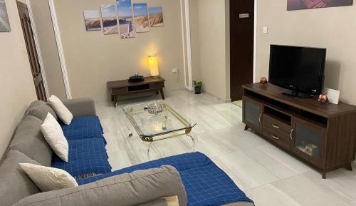Queen Room with Shared Bathroom