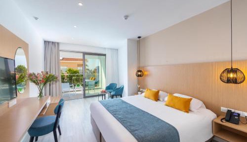 Double or Twin Room with Inland View