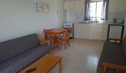 Family Apartment (2 Adults + 2 Children)