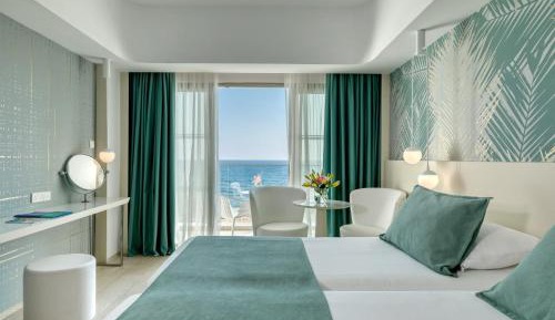 Superior Room with Sea View