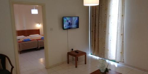 One-Bedroom Apartment (2 Adults)