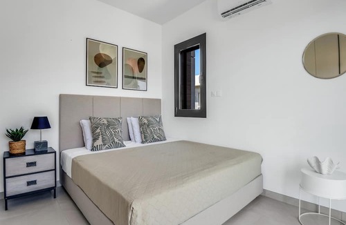 Agios Athanasios Apartment | Sanders Elgio - Generous 2-bdr Apt w Balcony