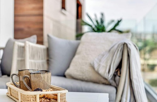 Agios Athanasios Apartment | Sanders Elgio - Cute 2-bdr Apt With Balcony