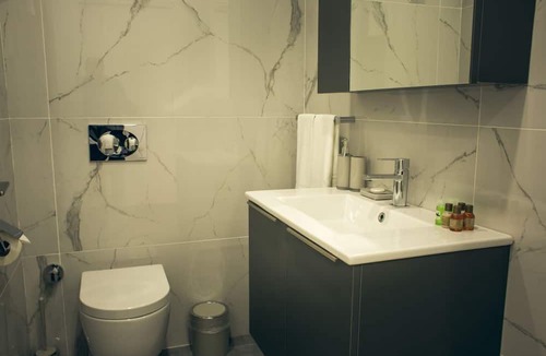 Trikomo Apartment | Studio Flat w Shared Pool 4 min to Beach in Iskele