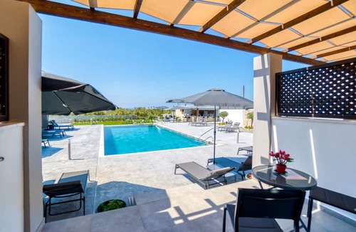 Peyia Town Apartment | Antesia Coral Bay Resort by Ezoria | Double room No6