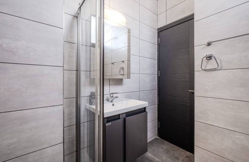 Kyrenia Apartment | Cozy Sea View Retreat 1 min to Beach in Kyrenia