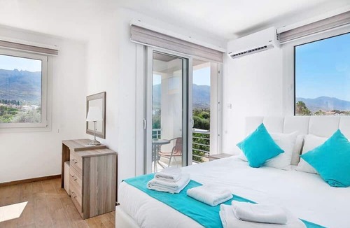 Zeytinlik Apartment | Kyrenia Azure Flat - One Bedroom Apartment, Sleeps 2