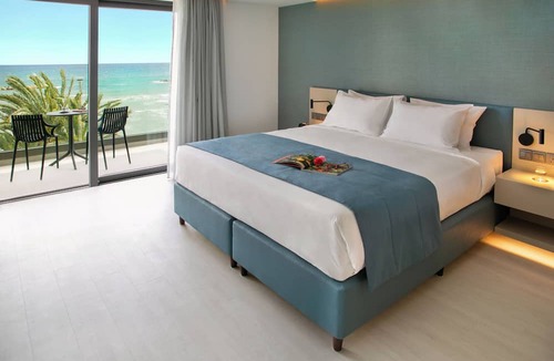 Oroklini Hotel | Mercure Larnaca Beach Resort