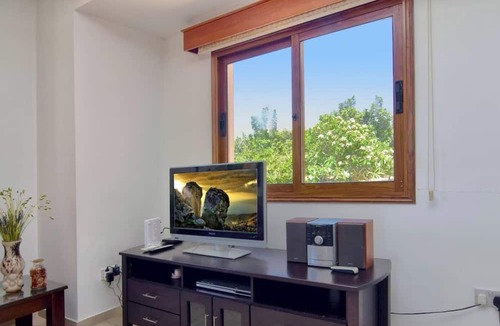 Pegeia Villa | Family Villa Short Walk To Coral Bay Strip 5 Min and Pub, Shops etc