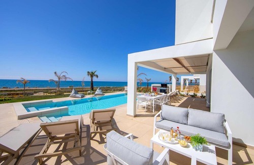 Softades Villa | Sauna, gym, fantastic sea views