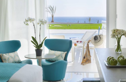 Chlorakas Hotel | King Evelthon Beach Hotel & Resort