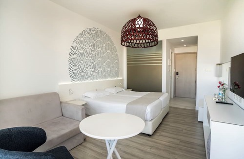 Ayia Napa Hotel | MARGADINA HOTEL