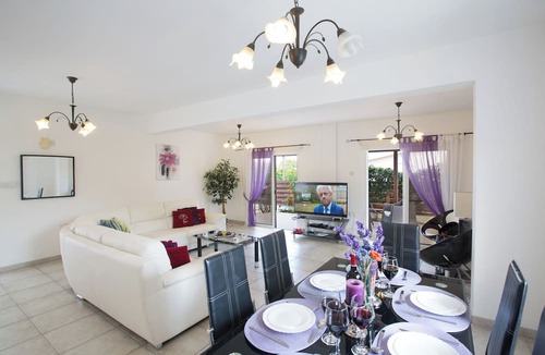 Protaras Villa | Protaras Holiday Villa Ds54, 3 Bedroom Villa in the Center