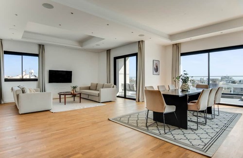 Limassol Apartment | Sanders Crystal 1 - Large 4-bdr Penthouse With Shared Pool