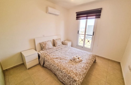 Mazotos Apartment | Heaven in Arem's MPV