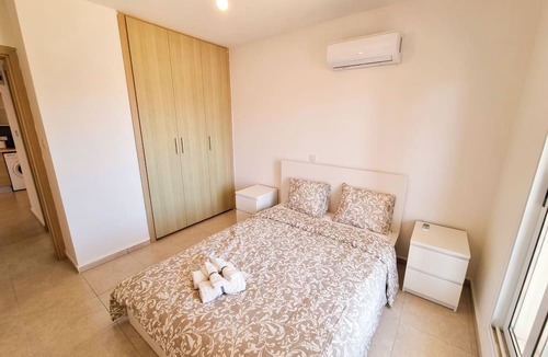 Mazotos Apartment | Heaven in Arem's MPV