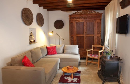 Kalopanayiotis Villa | Kalopanayiotis 1-bedroom Cottage