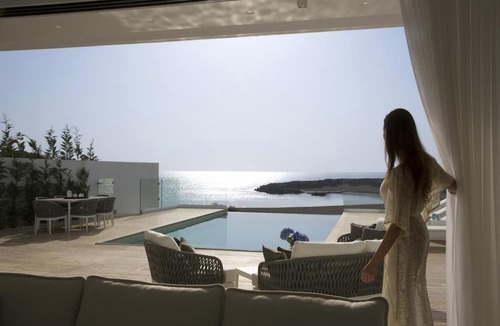 Pernera Villa | Blue Waves Protaras Beachfront Villa 3