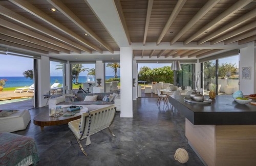 Pernera Villa | Beachfront Dream Villa