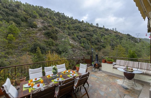 Kato Amiantos Villa | Troodos Riverside Cottage