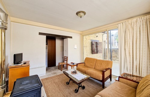 Vasa Koilaniou Apartment | Sanders Village - Precious 1-bdr Apt w- Terrace