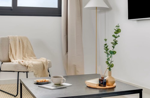 Agia Fyla Apartment | Sanders Triple - Lovely 1-bdr Apt With Balcony