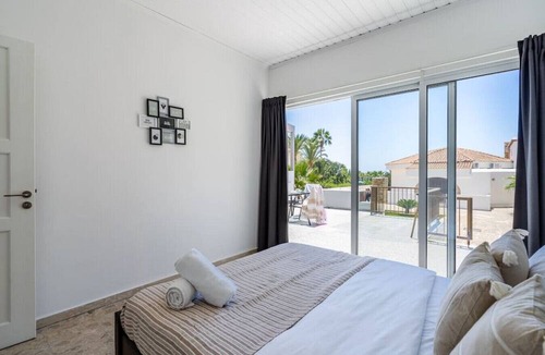 Pyla Apartment | Keylana's 2-BR Apt By The Beach